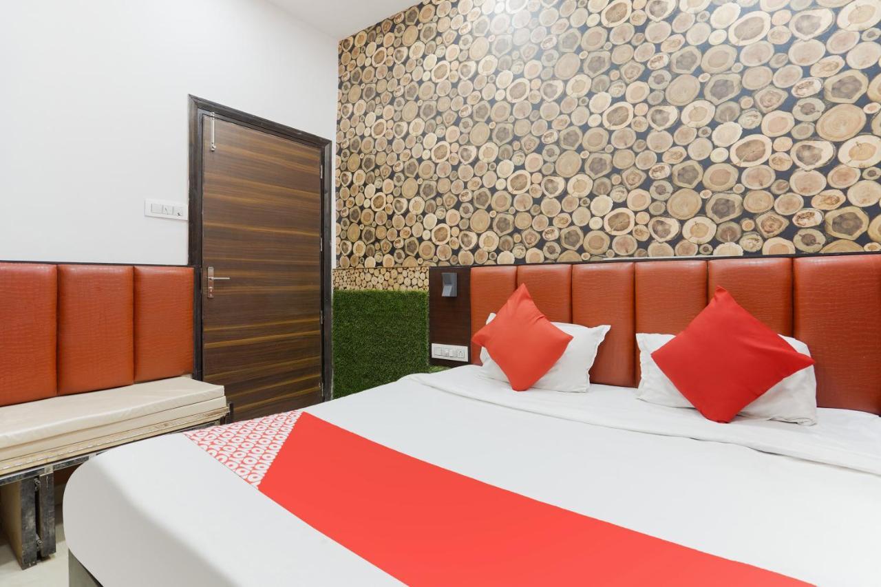 Oyo 48489 Adarsh Plaza Hotel Saharanpur Ngoại thất bức ảnh